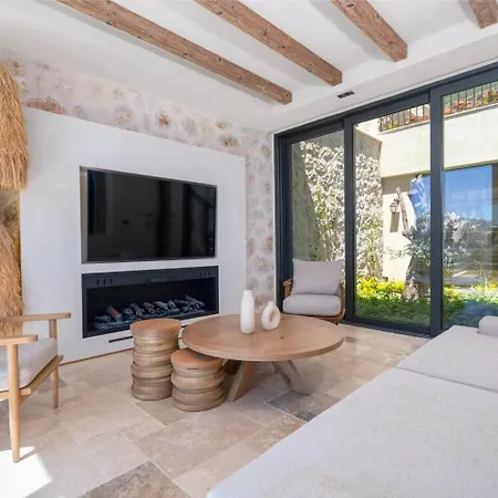 Calliope, Epic Elegance Retreat Vila