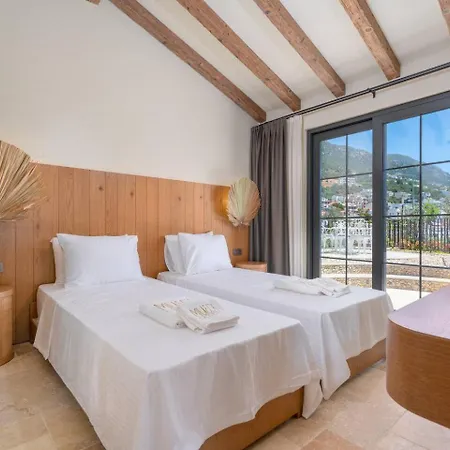 Calliope, Epic Elegance Retreat *