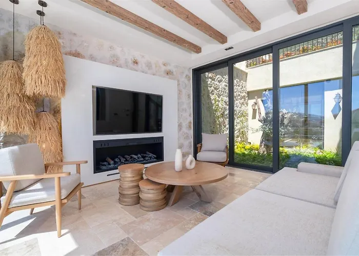 Calliope, Epic Elegance Retreat Вилла